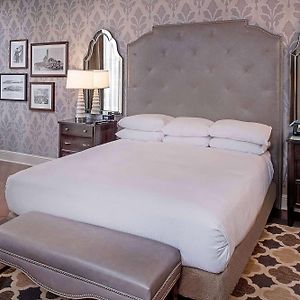 Luxury Junior Suite